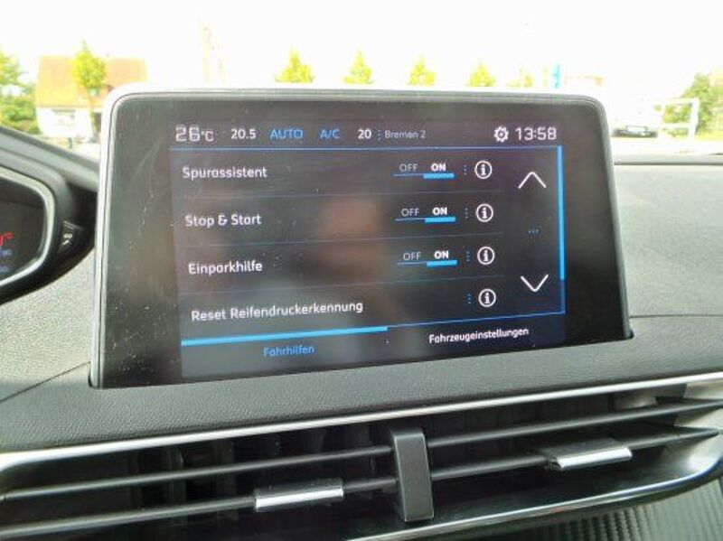 Peugeot 3008 1.2 PureTech 130  Active  PDC Temp. CarPlay