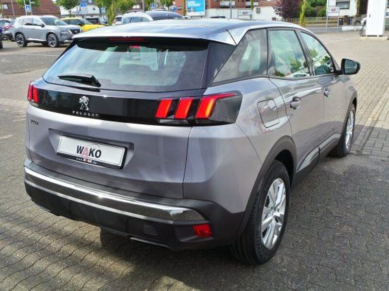 Peugeot 3008 1.2 PureTech 130  Active  PDC Temp. CarPlay