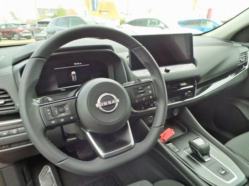 Nissan Qashqai 1.3 DIG-T Xtronic N-Connecta NAVI Klima