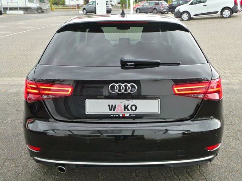 Audi A3 1.6 TDI  sport Klima Navi PDC SHZ