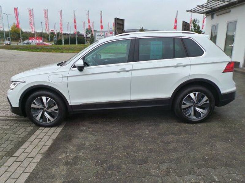 Volkswagen Tiguan 1.4 TSI eHybrid Life  Matrix ACC Navi AHK