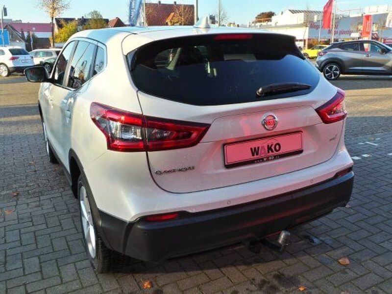 Nissan Qashqai 1.2 DIG-T  Acenta 4x2 Navi R-kamera Temp