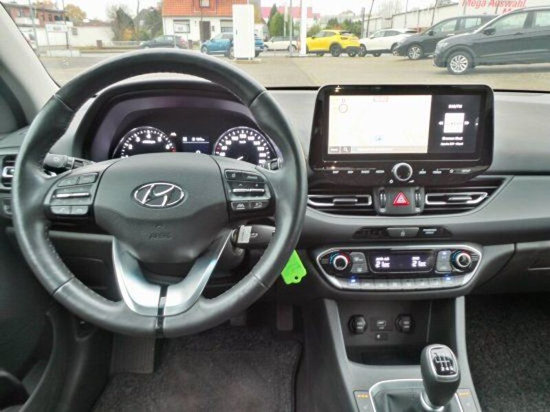 Hyundai i30 1.0 T-GDI Trend  R-kamera Temp. Navi SHZ Kli