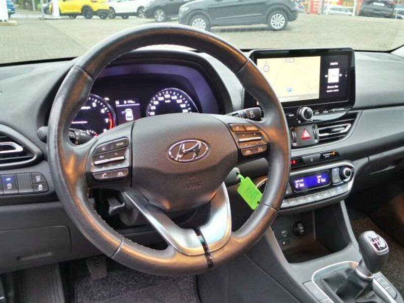 Hyundai i30 1.0 T-GDI Trend  R-kamera Temp. Navi SHZ Kli