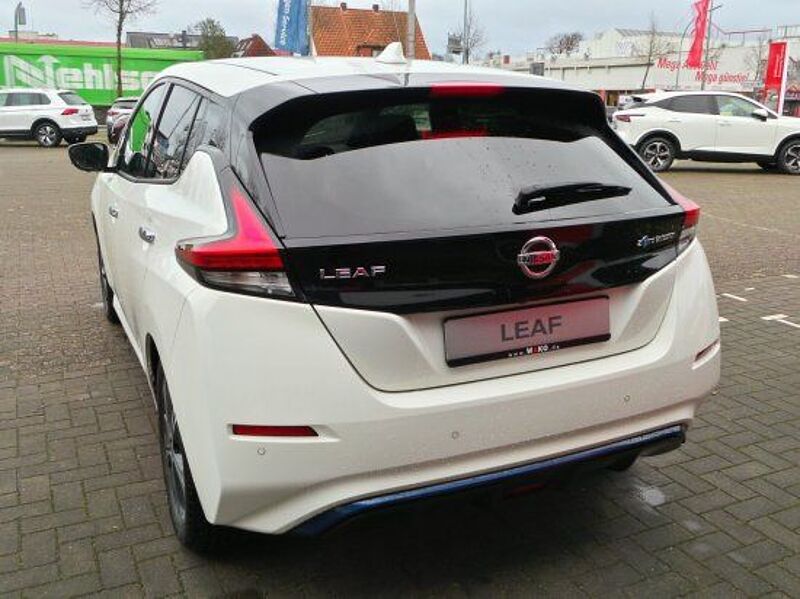 Nissan Leaf N-Connecta 40 kWh 360° Navi Abstandstemp. K