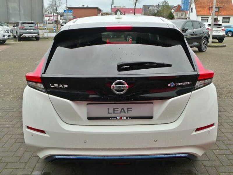 Nissan Leaf N-Connecta 40 kWh 360° Navi Abstandstemp. K