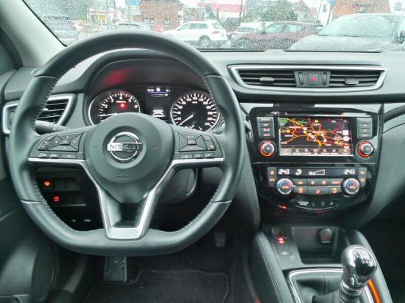 Nissan Qashqai 1.3 DIG-T  N-Connecta 360° Navi Temp. Kl