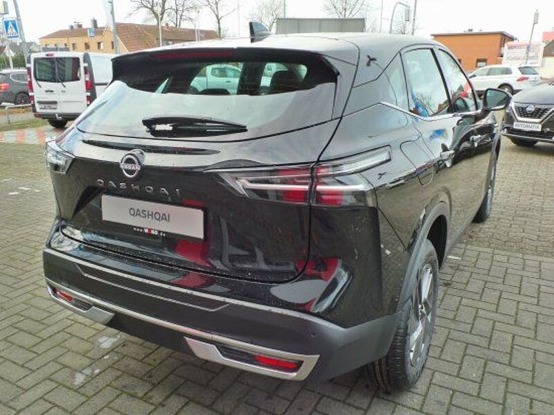 Nissan Qashqai 1.3 DIG-T MHEV Acenta R-kamera Wipak Nav