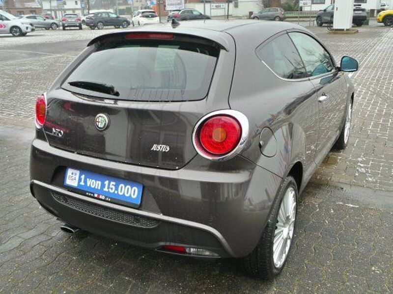 Alfa Romeo MiTo 1.4 MultiAir  Turismo PDC Temp. Klima USB B