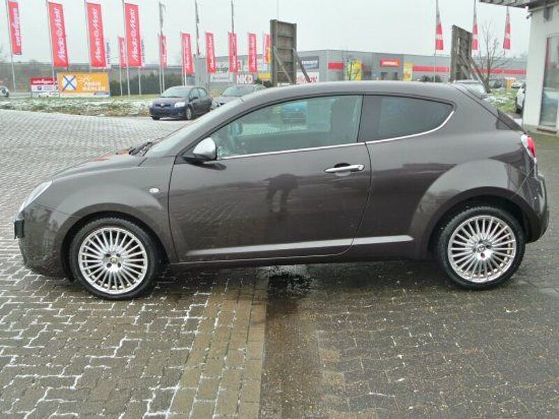 Alfa Romeo MiTo 1.4 MultiAir  Turismo PDC Temp. Klima USB B