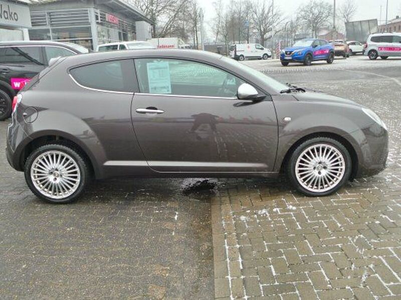 Alfa Romeo MiTo 1.4 MultiAir  Turismo PDC Temp. Klima USB B