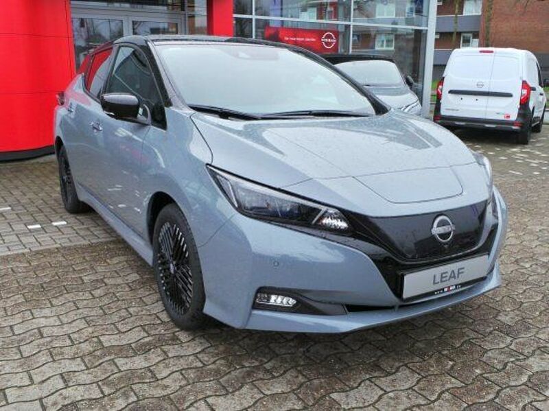 Nissan Leaf 40 kWh Tekna  Navi Klima 360° WiPak sofort