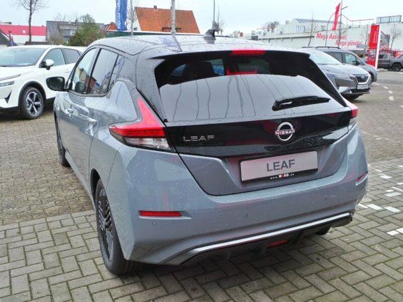 Nissan Leaf 40 kWh Tekna  Navi Klima 360° WiPak sofort